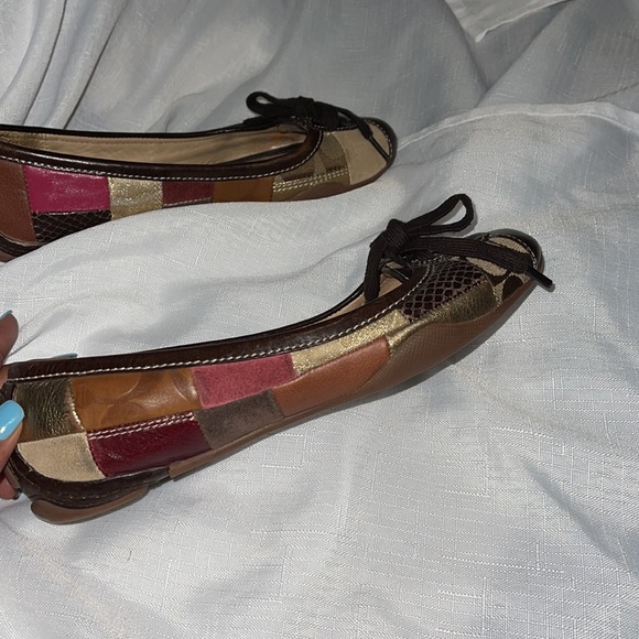 Gentle Used Coach “Jasmine” multiple colors patchwork ballet flats Size 6 - Picture 3 of 8